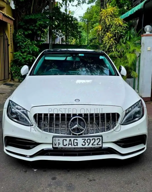 Mercedes-Benz C200 Premium Plus 2015 Car (Used)
