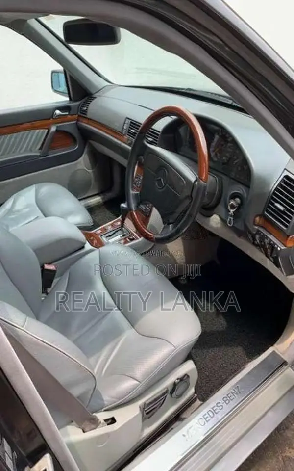 Mercedes-Benz S320 1993 Car (Used)