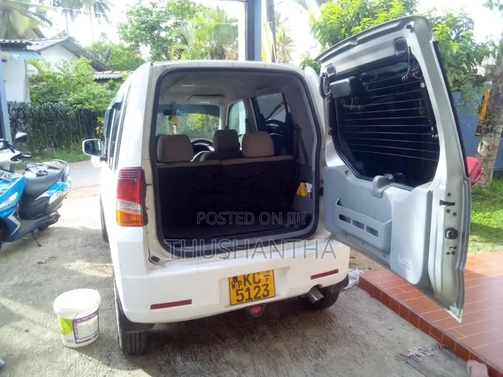 Mitsubishi Toppo 2003 Car (Used)