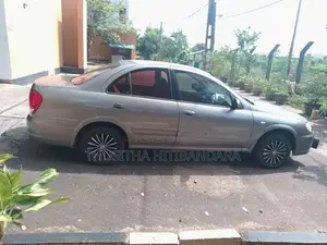 Nissan N16 2011 Car (Used)