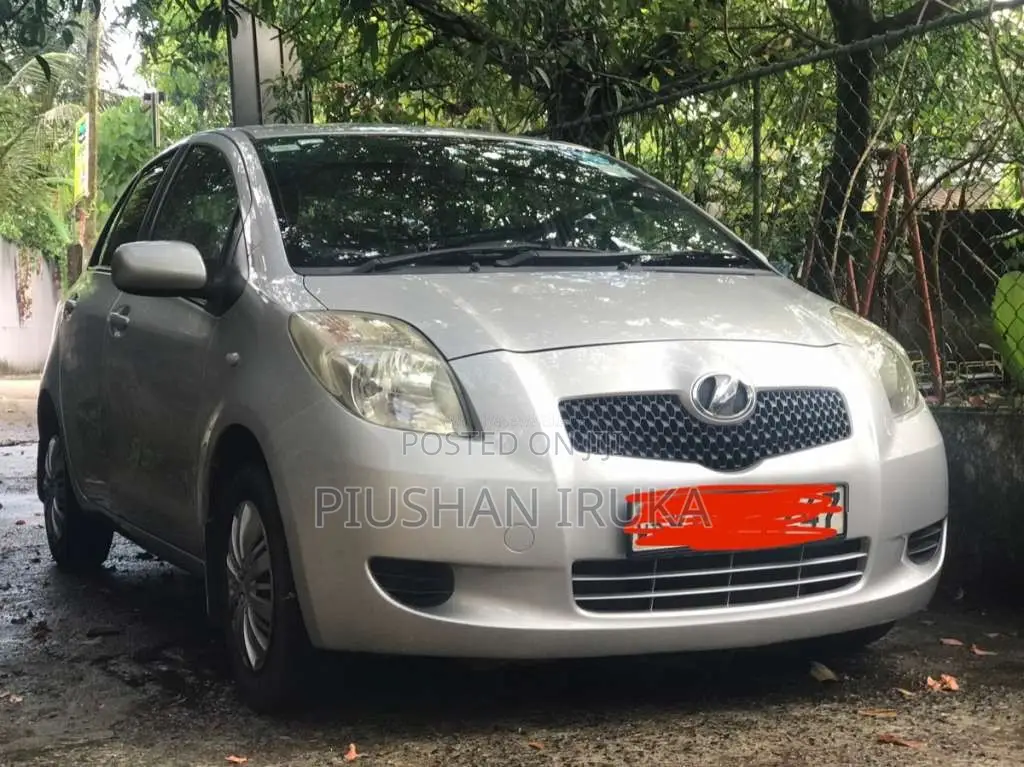 Toyota Vitz 2007 Car (Used)