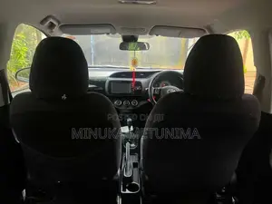 Toyota Vitz 2019 Car (Used)