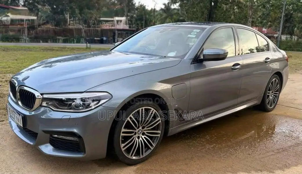 BMW 530e 2017 Car (Used)