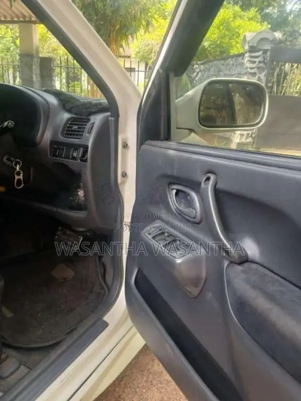 Suzuki Swift 2002 Car (Used)