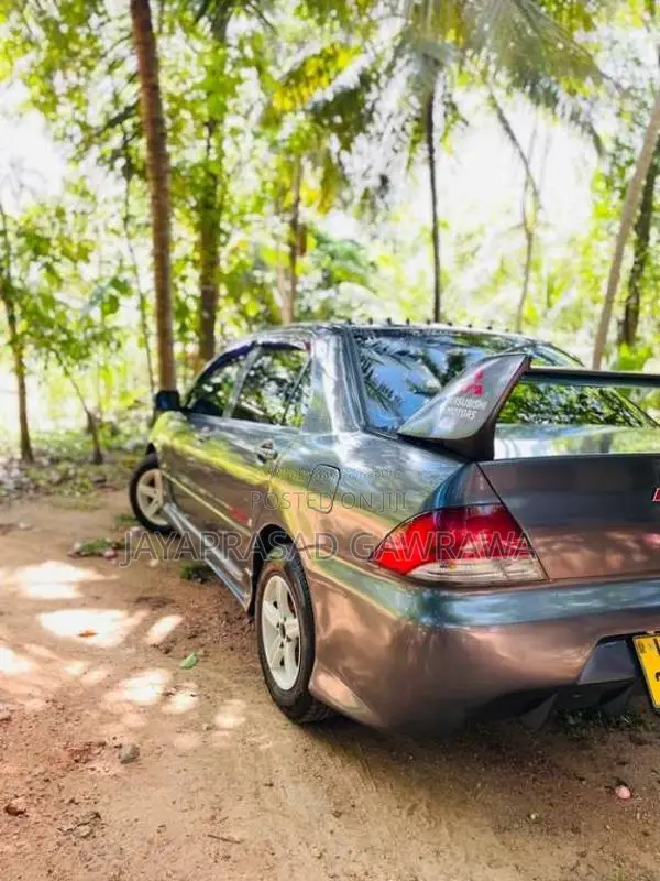 Mitsubishi Lancer 2002 Car (Used)