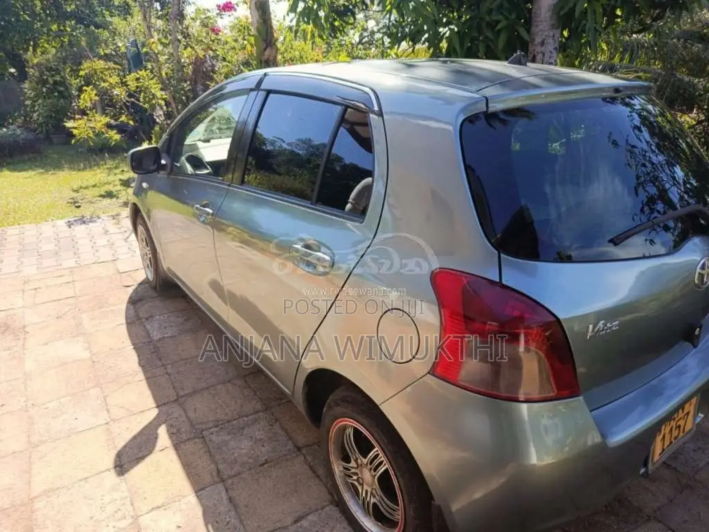 Toyota Vitz 2007 Car (Used)