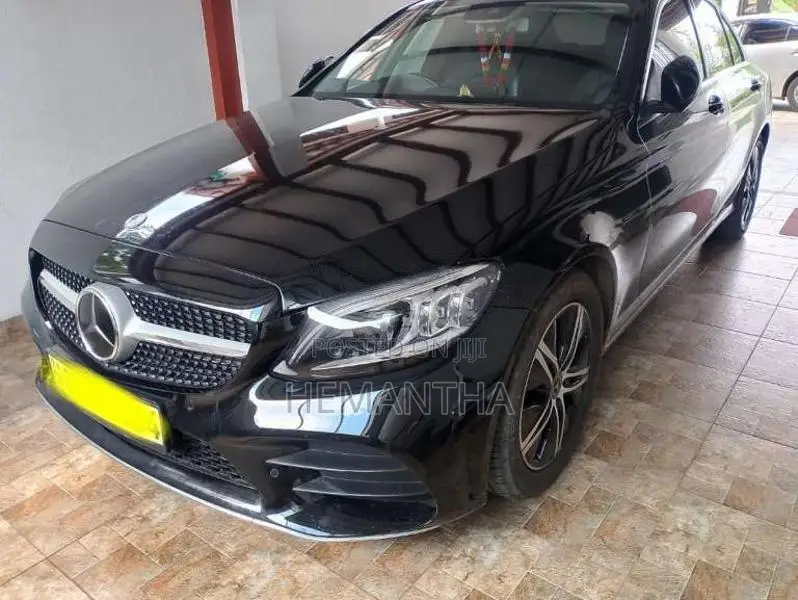 Mercedes-Benz C200 2019 Car (Used)