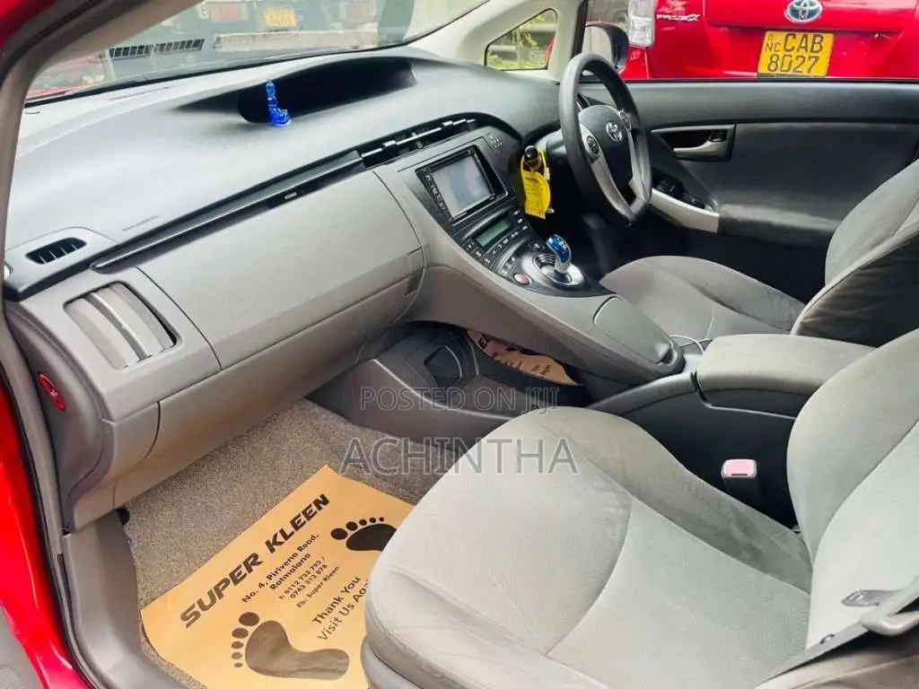 Toyota Prius 2010 Car (Used)