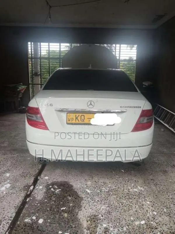 Mercedes-Benz C200 2010 Car (Used)