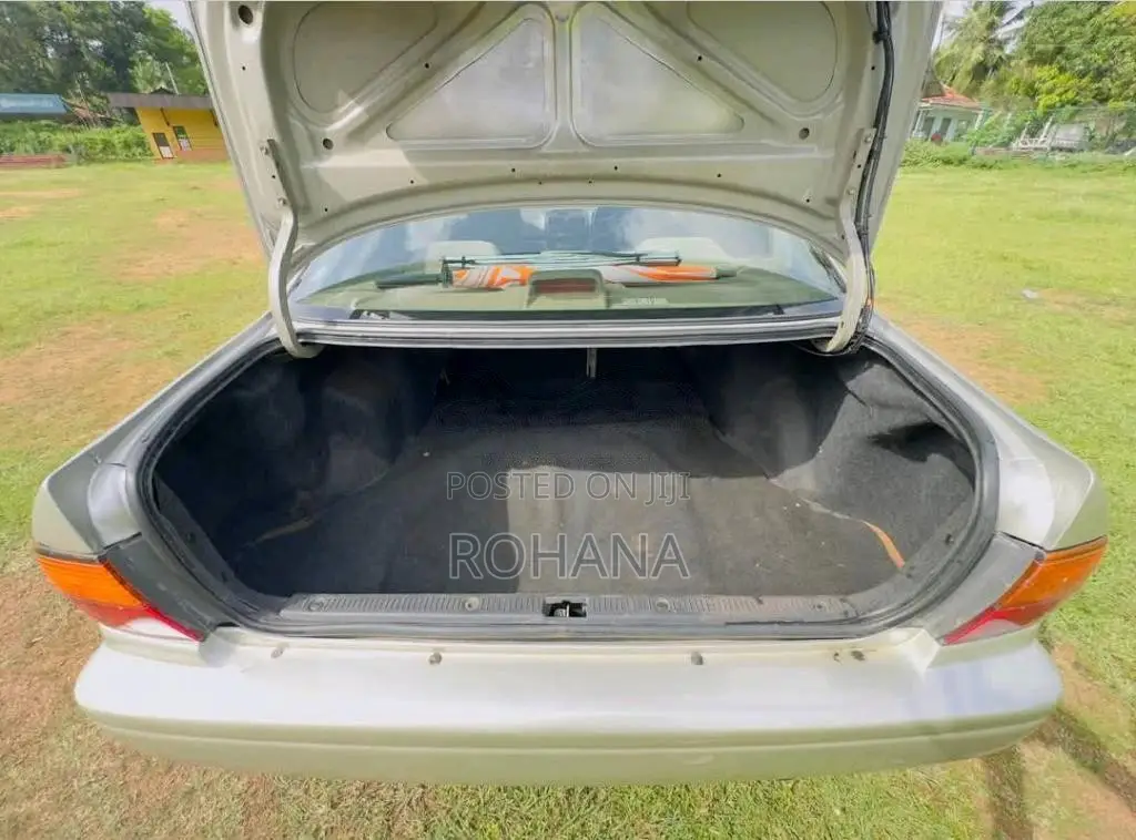 Toyota Camry 1998 Car (Used)