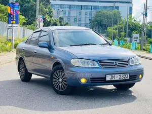 Nissan N16 2004 Car (Used)