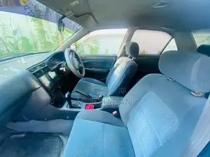 Toyota Carina 2000 Car (Used)