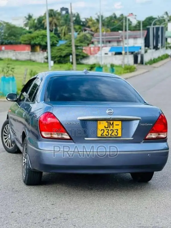 Nissan N16 2004 Car (Used)