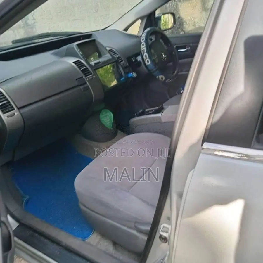 Toyota Prius 2008 Car (Used)