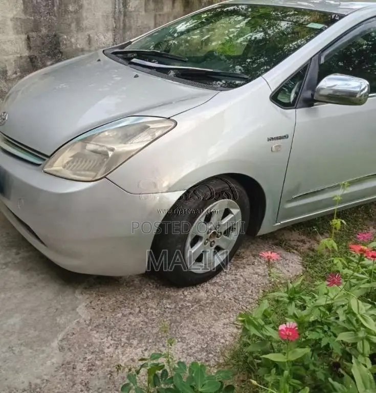 Toyota Prius 2008 Car (Used)