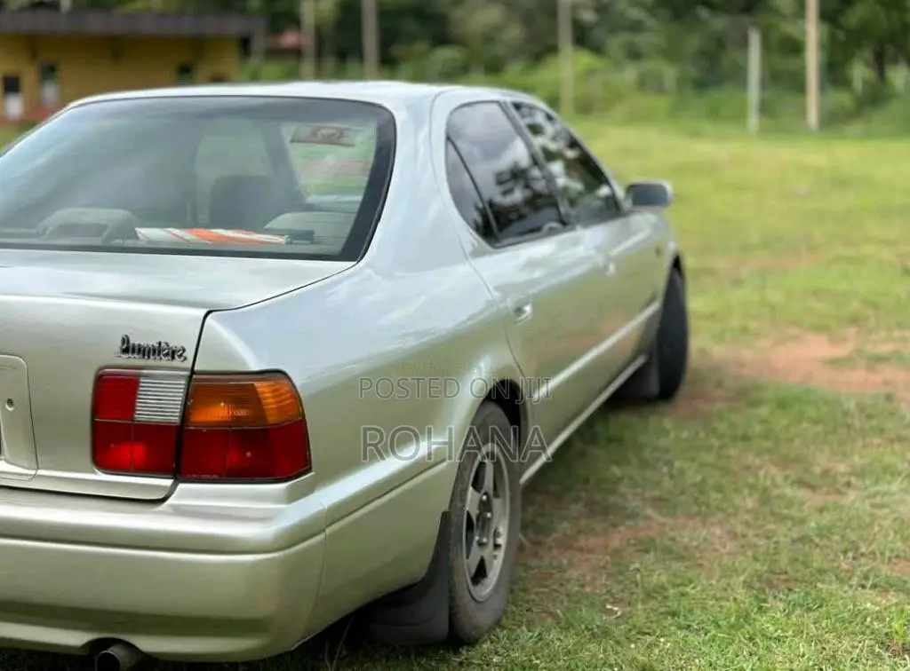 Toyota Camry 1998 Car (Used)