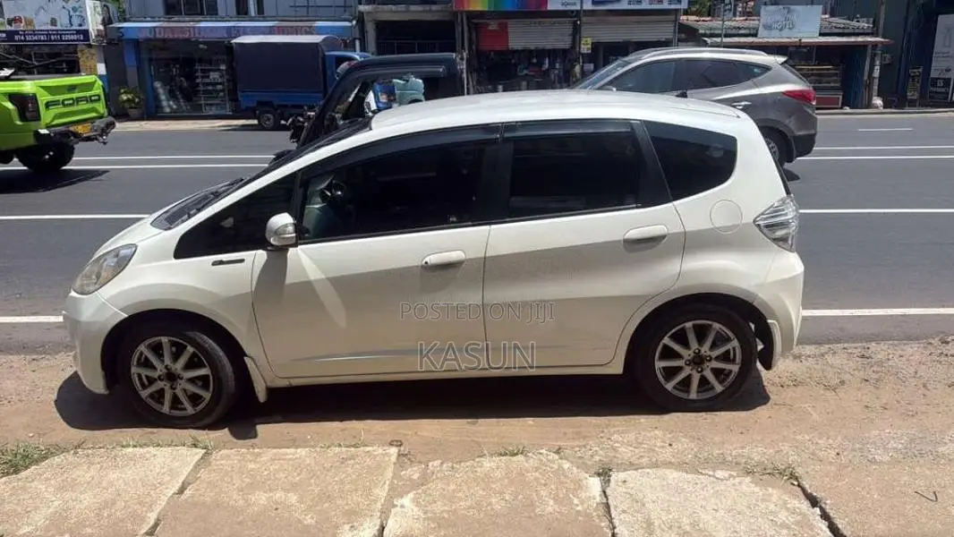 Honda Fit GP1 2012 Car (Used)