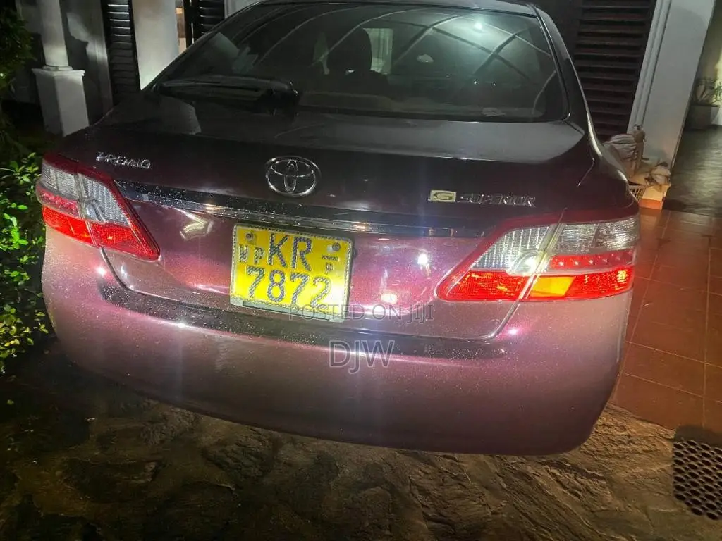 Toyota Premio 2011 Car (Used)