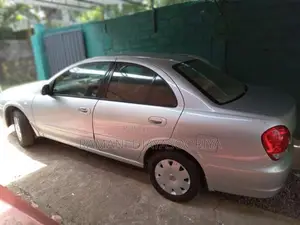 Nissan N16 2011 Car (Used)