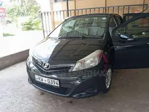 Toyota Vitz 2013 Car (Used)