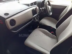 Toyota Vitz 2013 Car (Used)