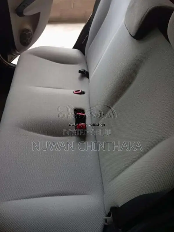 Toyota Vitz 2013 Car (Used)