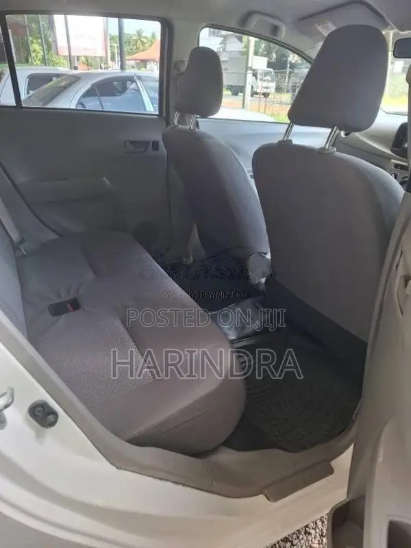 Daihatsu Mira 2016 Car (Used)