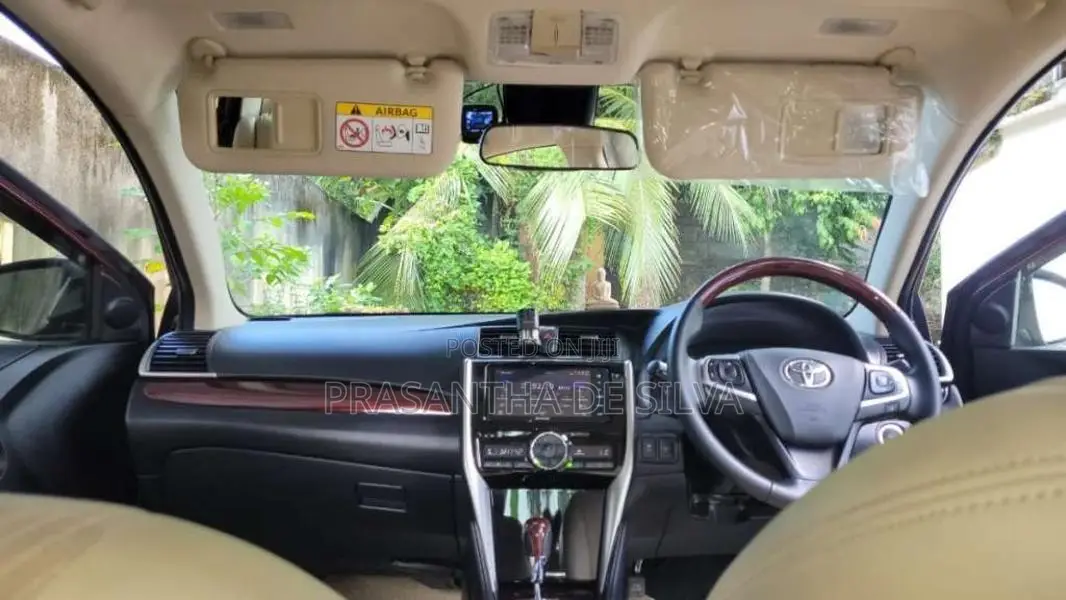 Toyota Premio 2017 Car (Used)
