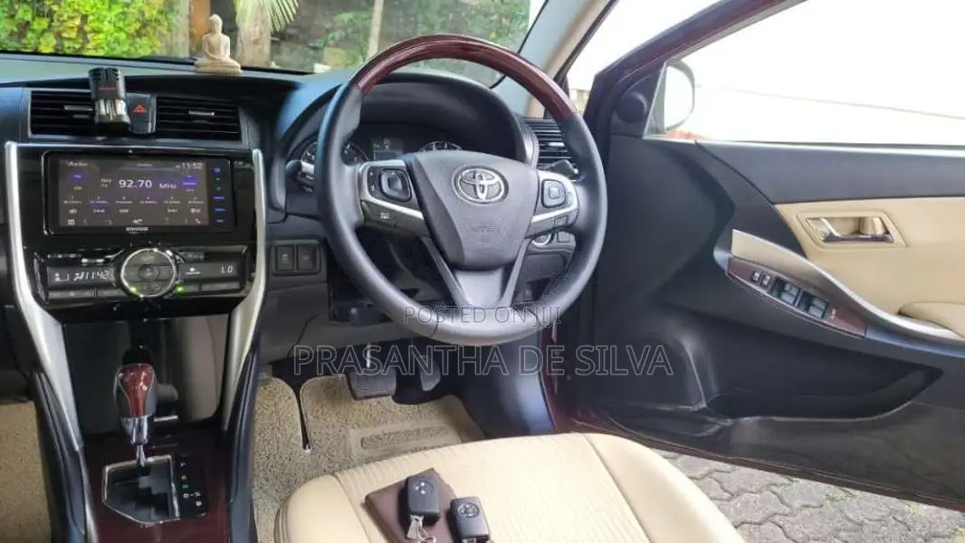 Toyota Premio 2017 Car (Used)