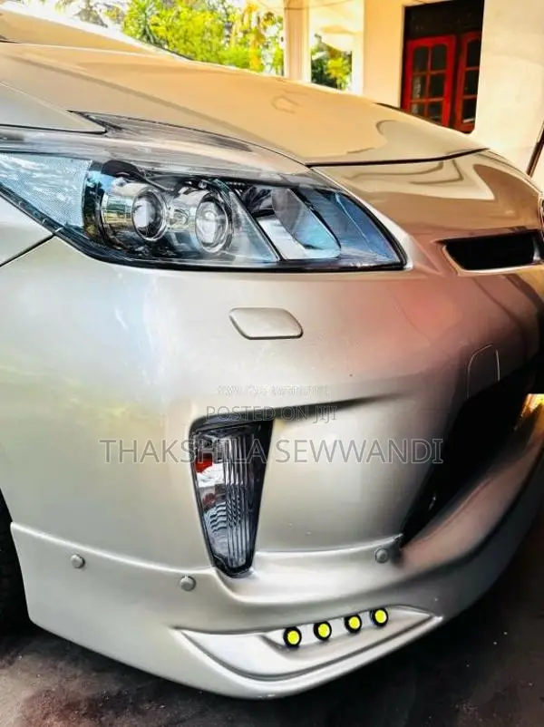 Toyota Prius S TOURING 2017 Car (Used)