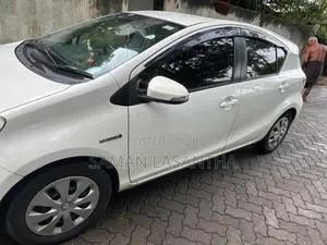 Toyota Aqua 2014 Car (Used)