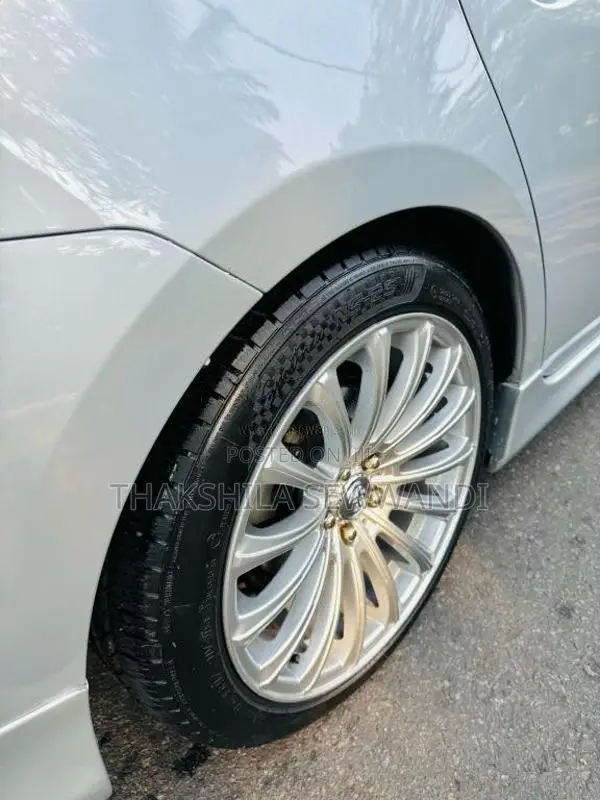 Toyota Prius S TOURING 2017 Car (Used)