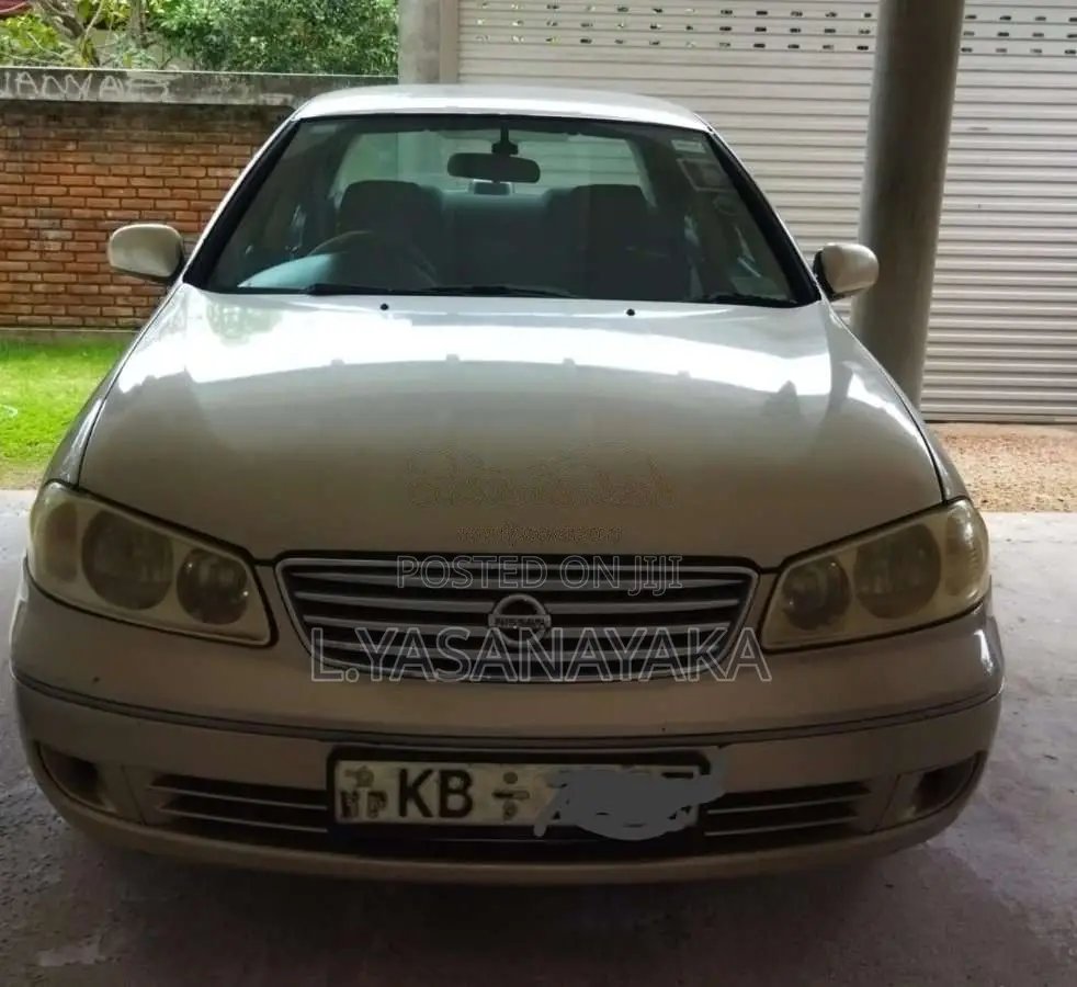 Nissan N17 2006 Car (Used)