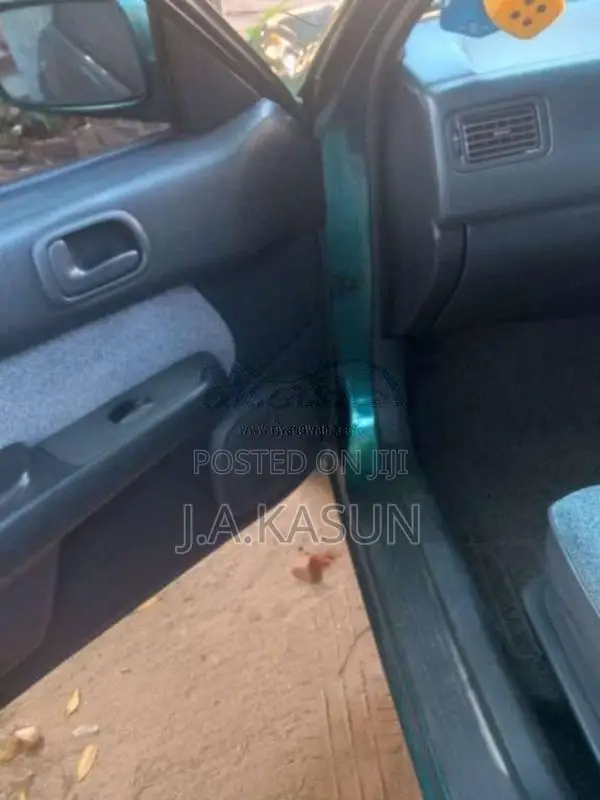 Toyota Corolla 1995 Car (Used)