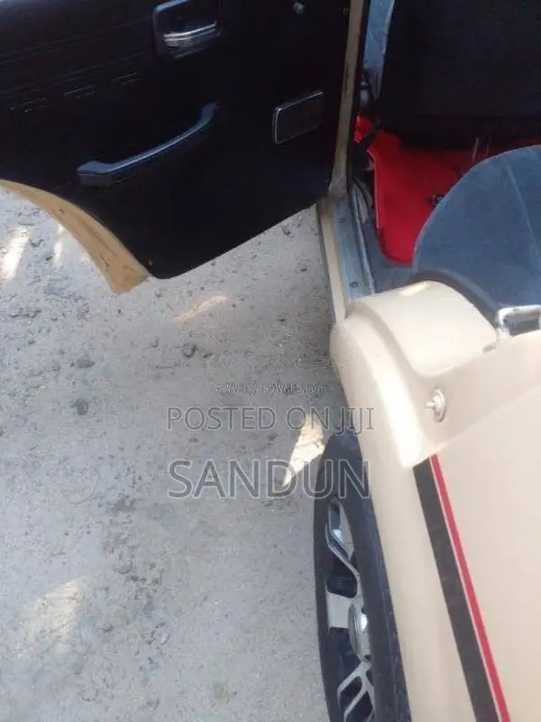 Mitsubishi Lancer 1983 Car (Used)