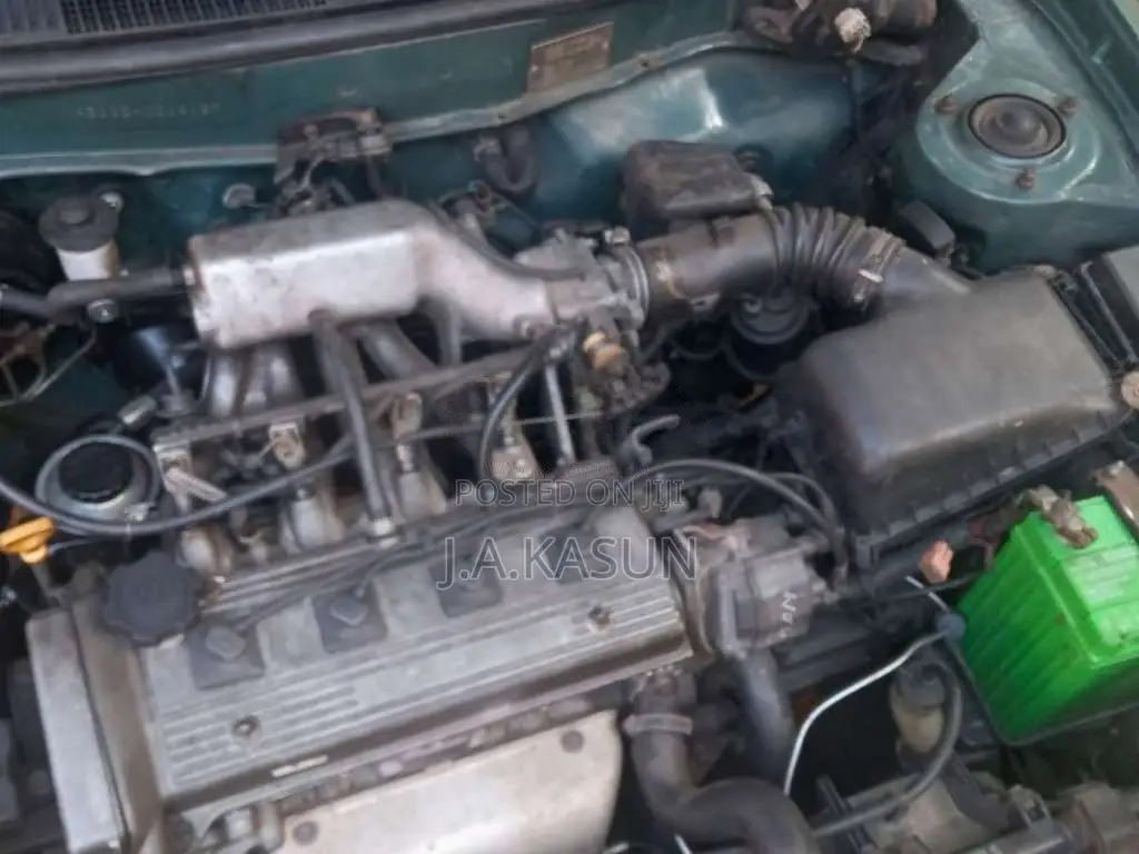 Toyota Corolla 1995 Car (Used)