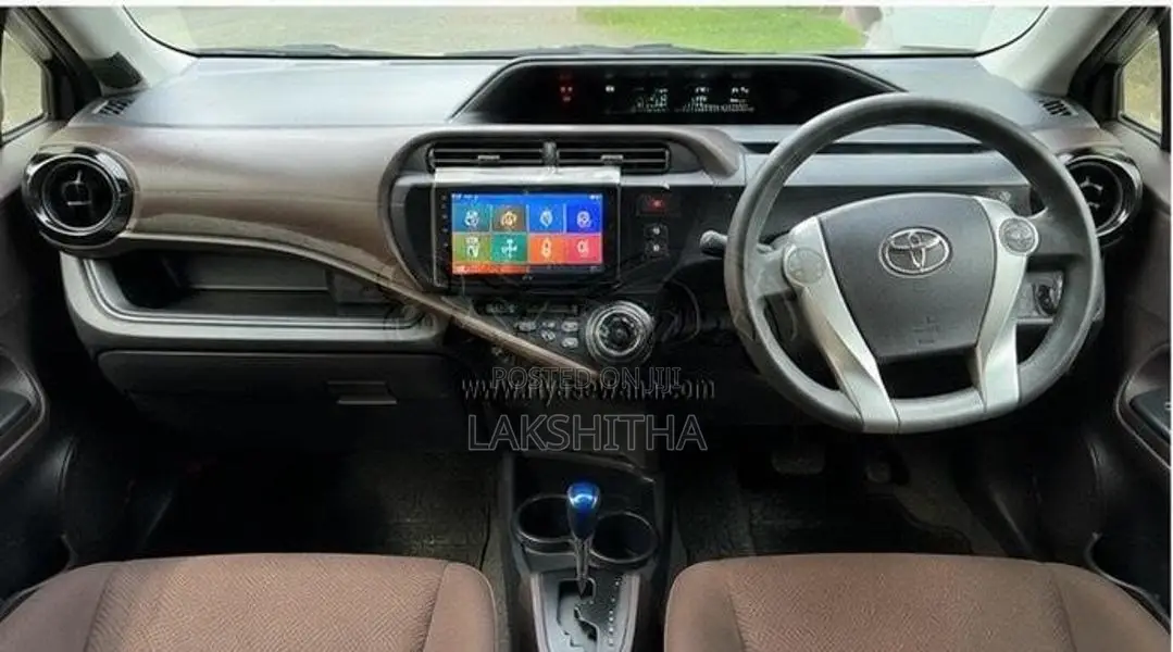 Toyota Aqua 2012 Car (Used)