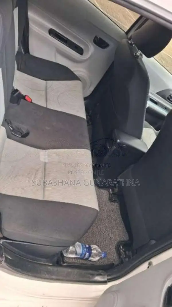Toyota Aqua 2012 Car (Used)