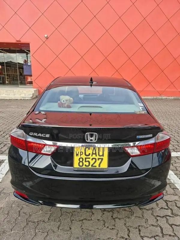 Honda Grace 2014 Car (Used)