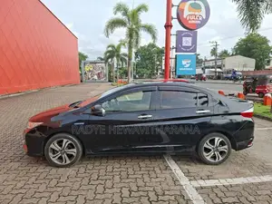 Honda Grace 2014 Car (Used)