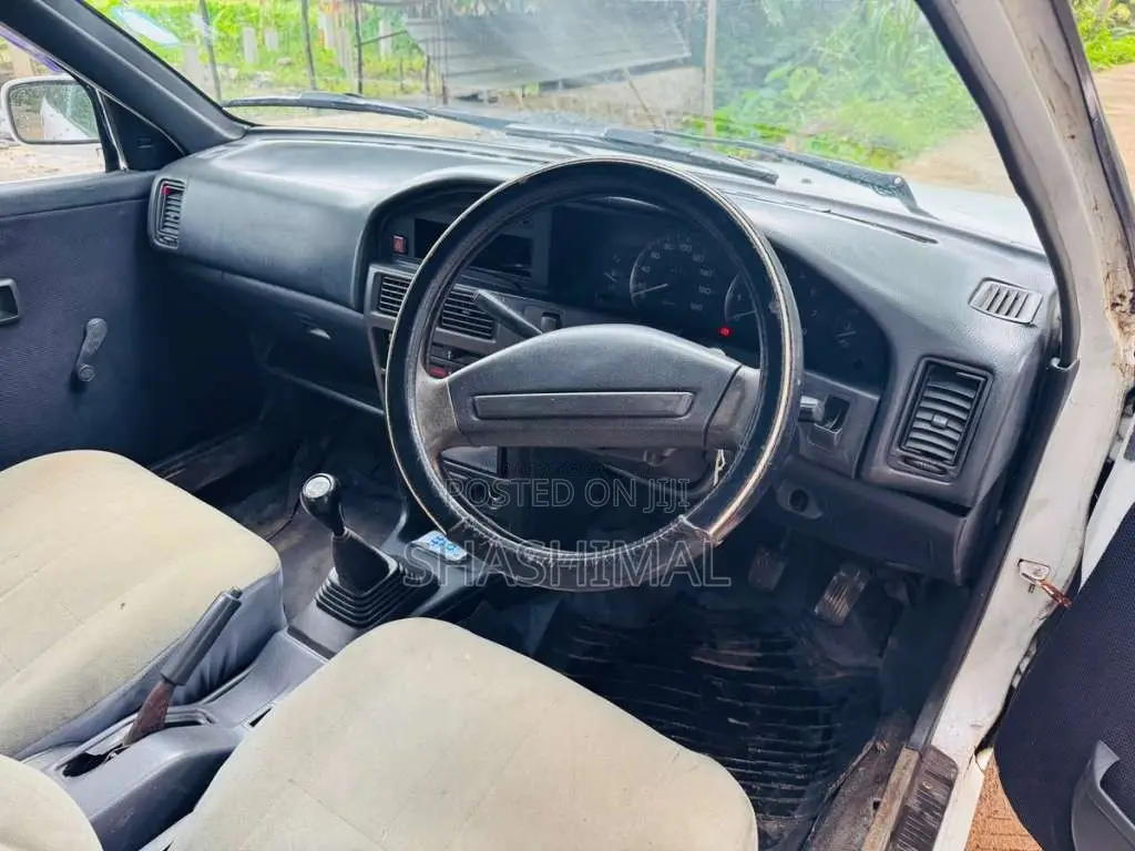 Toyota Corolla 1990 Car (Used)