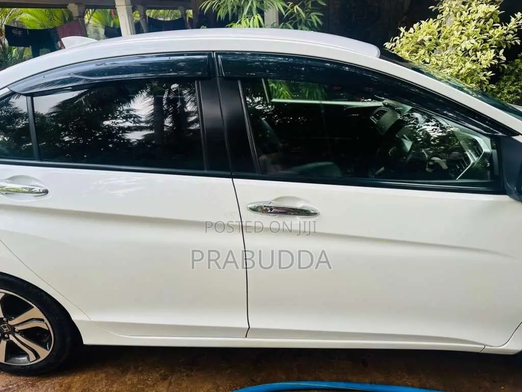 Honda Grace Ex 2014 Car (Used)
