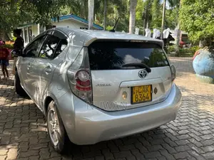 Toyota Aqua 2015 Car (Used)