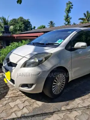 Toyota Vitz 2007 Car (Used)