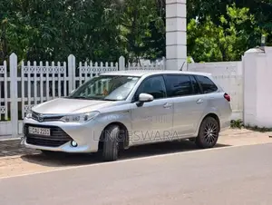 Toyota Corolla Fielder 2017 Car (Used)