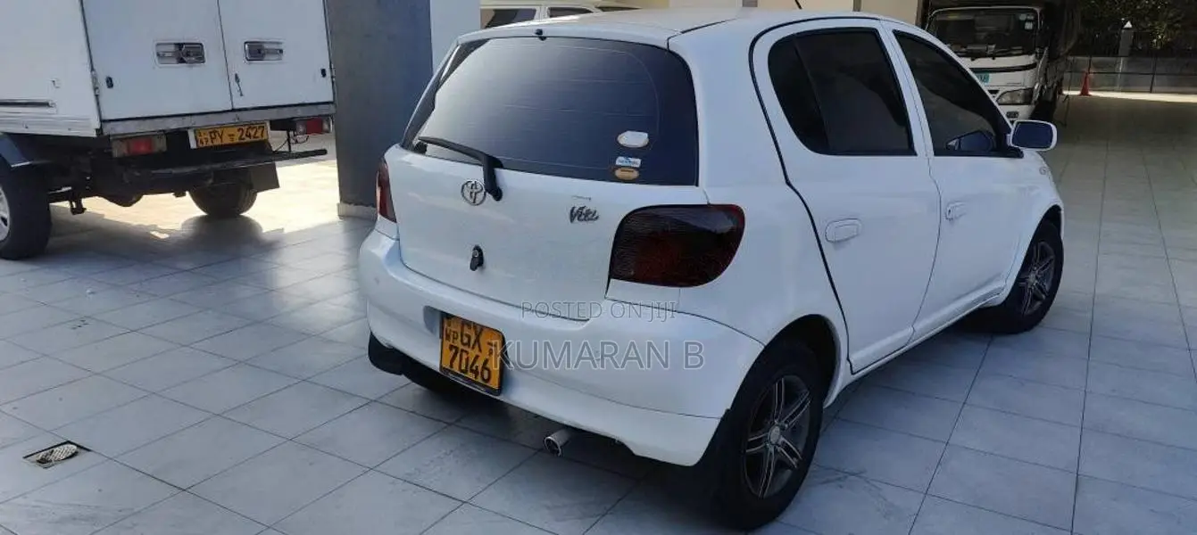 Toyota VITZ SCP10 2000 Car (Used)
