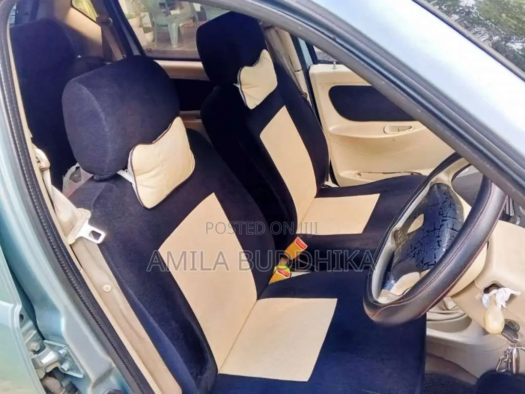 Micro Trend 2012 Car (Used)