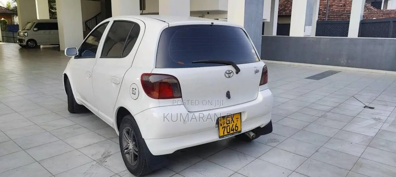 Toyota VITZ SCP10 2000 Car (Used)