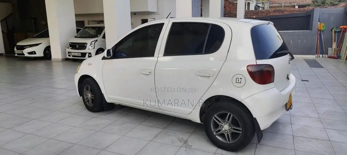 Toyota VITZ SCP10 2000 Car (Used)