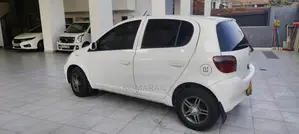 Toyota VITZ SCP10 2000 Car (Used)